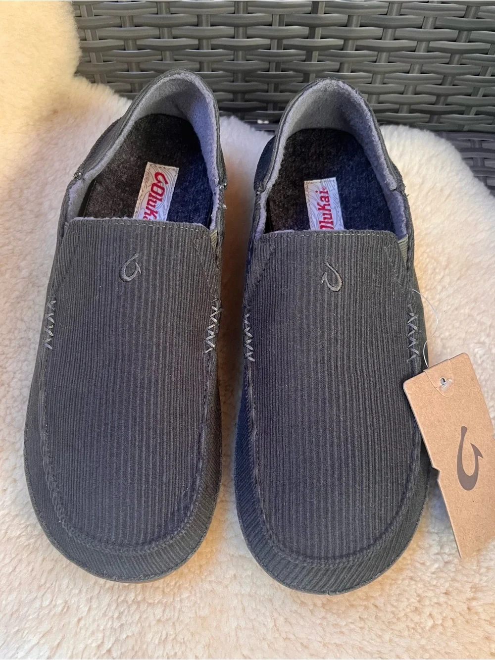 OluKai Moloa 'Ie Slippers Sz 9 Corduroy Green Nori Casual Comfortable NEW